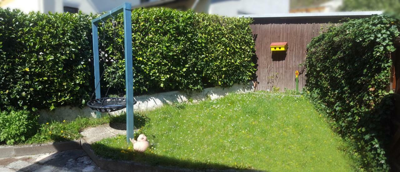 Ferienhaus Am Traumpfad Hatzenport Exteriör bild