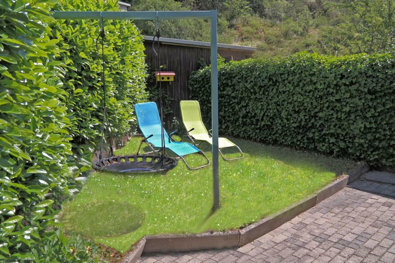 Ferienhaus Am Traumpfad Hatzenport Exteriör bild